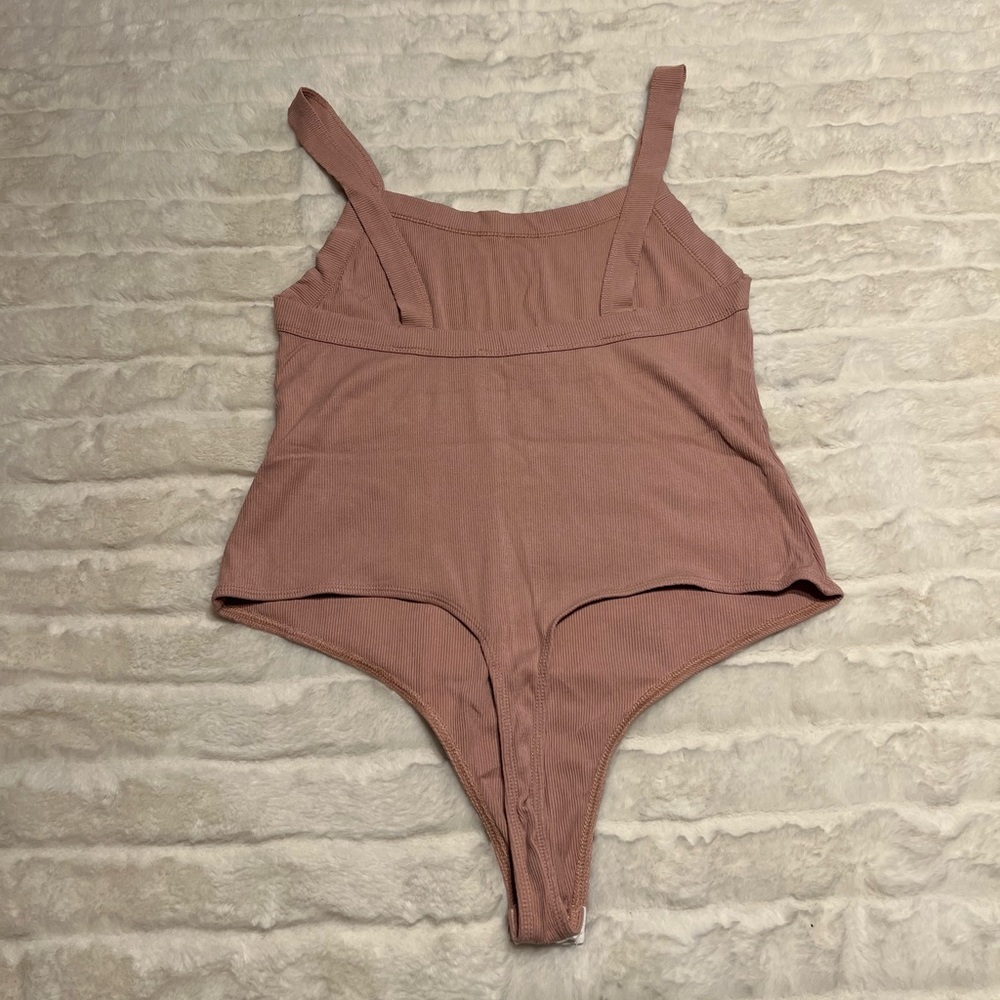Lulu’s Ribbed Bodysuit - Picture 5 of 7